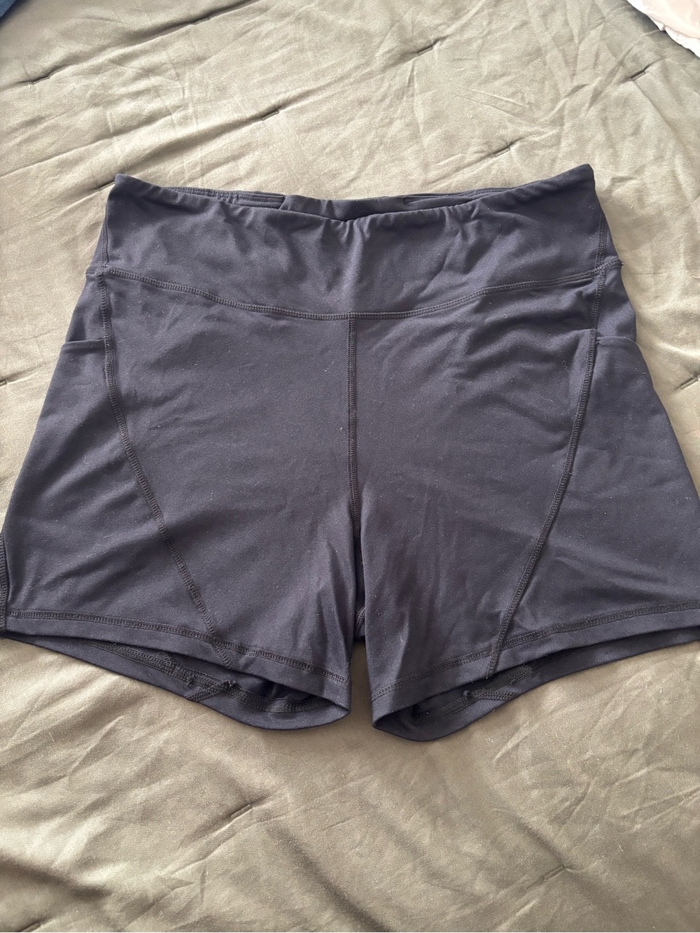 Born Primitive Stride Short